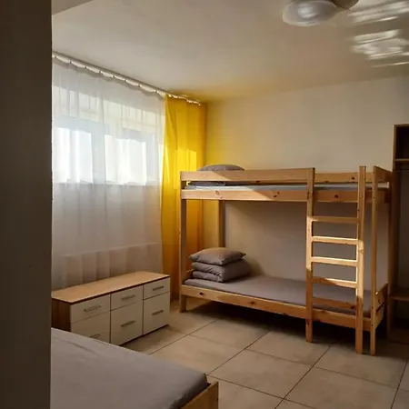 Air Tel Хостел *