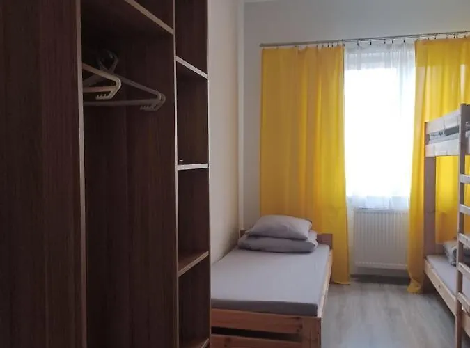 Air Tel Хостел Радом